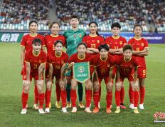 半岛体育-中国女足比赛历经波折，依旧坚韧前行！