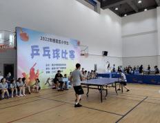 半岛体育-精英篮球运动员拼尽全力斗智斗勇